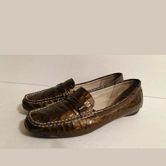 alligator loafers womens